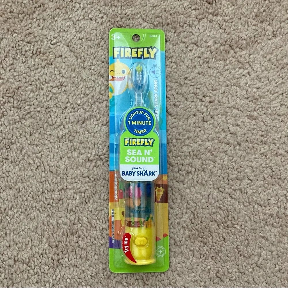 NEW Firefly Kids Musical Sea N' Sound Baby Shark Toothbrush